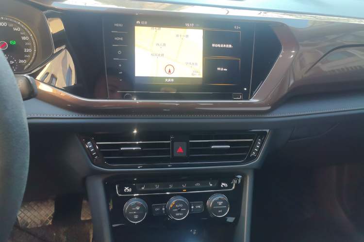 Used Volkswagen Tharu 2019 280TSI Two-Wheel Drive Luxury Version China VI Standard Audio And AC Panel