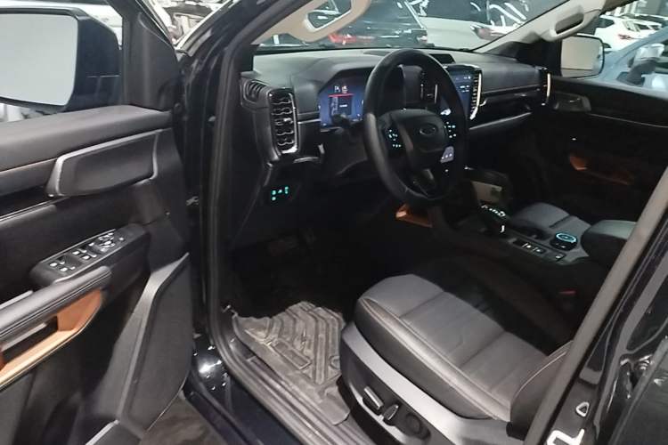 Used Ford Ranger 2023 Trailblazer 4x4 Automatic Version – Gasoline Driver Seat