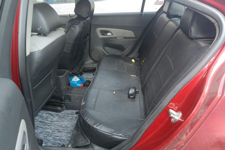 Used Chevrolet Cruze 2013 1.6L SL Sunroof Edition MT
