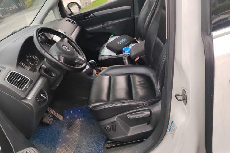 Used Volkswagen Sharan 2012 2.0 TSI Standard Version Euro IV Left Front Seat