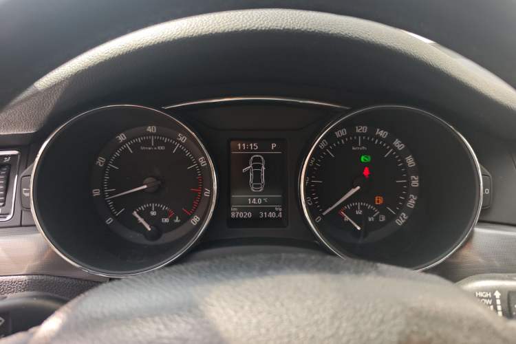 Used Skoda Superb 2013 1.8TSI Automatic Yashi Edition
