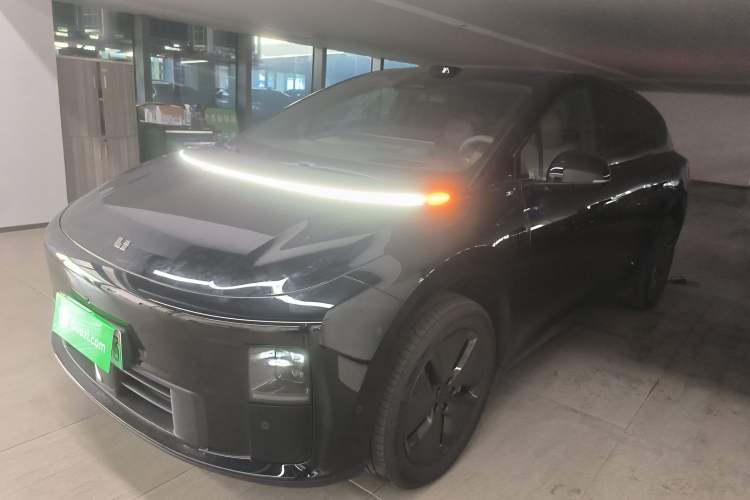Used Li Auto i6 2025 Model Two-Wheel-Drive Standard Type