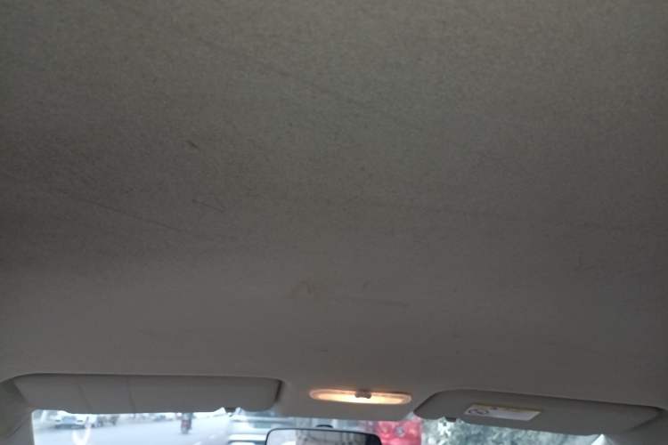 Used Venucia D50 2013 1.6L Manual Fashion Edition
