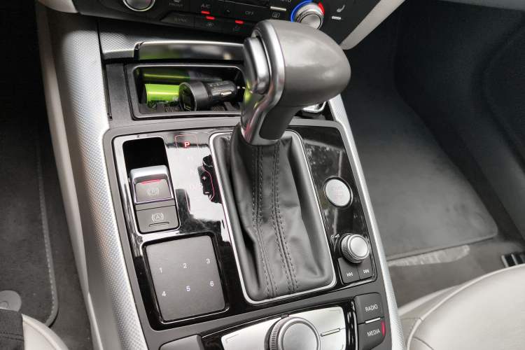 Used Audi A6L 2014 TFSI Comfort Model Gear Lever