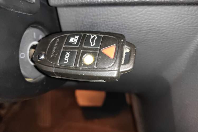 Used Volvo XC Classic 2014 T5 Luxury Edition
