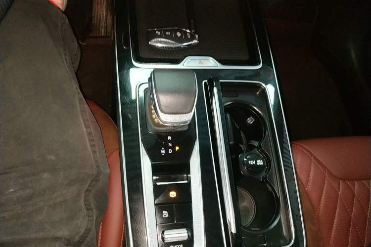 Used Hongqi HS5 2023 2.0T Qixiang Pro Edition Gear Lever