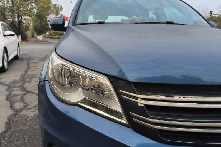 Used Volkswagen Tiguan 2012 1.8TSI Automatic Two-Wheel Drive Trend Edition Right Front Headlight