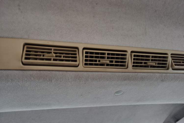 Used CHANGAN KAICHENG Ounuo S 2012 1.5L Elite Version
