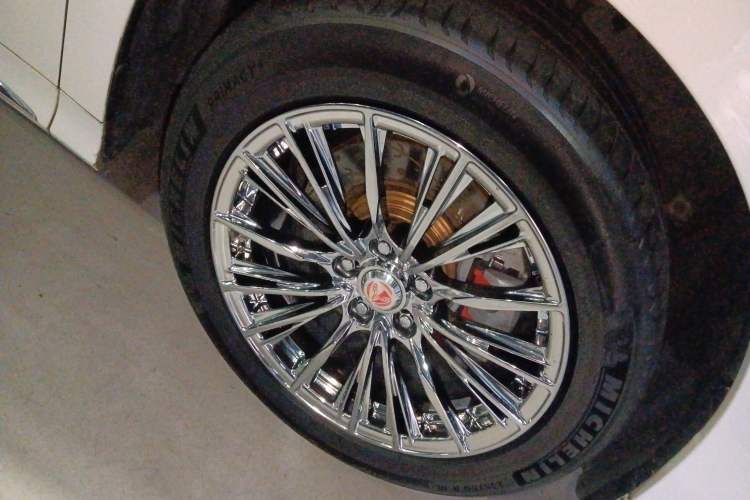 Used Toyota Alphard 2019 Dual-Engine 2.5L Luxury Edition Right Front Wheel Hub