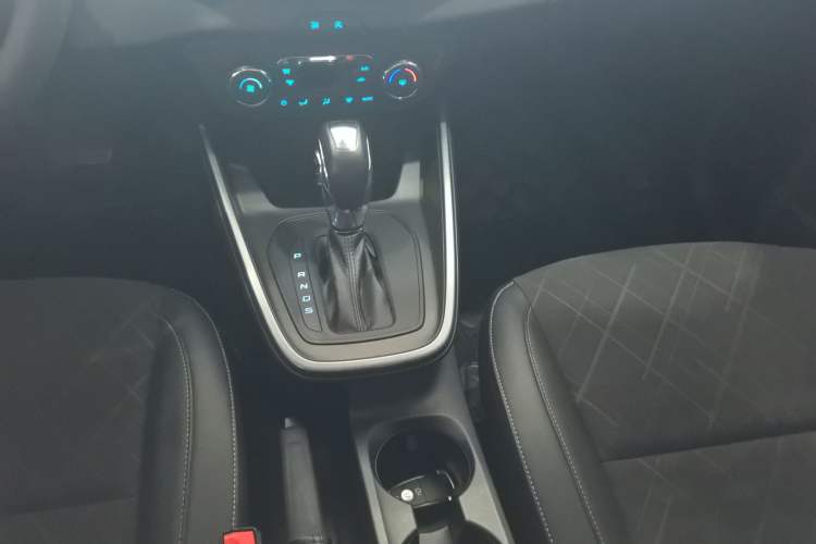 Used Ford Escort 2019 Revised Version 1.5L Automatic Enjoyment Type China VI Standard Gear Lever