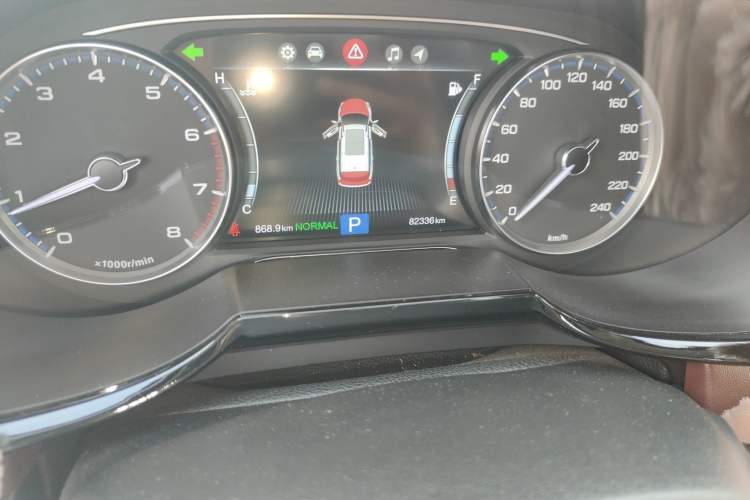 Used GAC Trumpchi GS8 2017 320T Two-Wheel Drive Luxury Smart Connectivity Version (7 Seats)