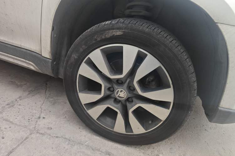 Used Skoda Yeti 2017 TSI300 DSG Luxury Edition Right Front Wheel Hub