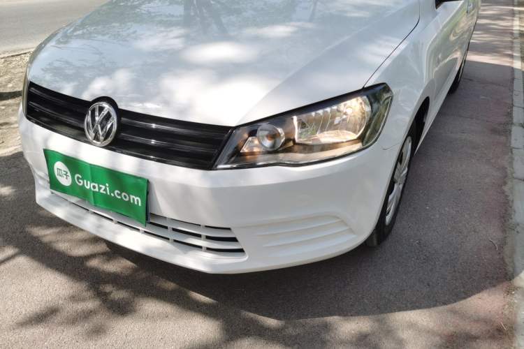 Used Volkswagen Jetta 2015 1.6L Automatic Fashion Model