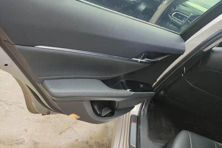 Used Toyota Camry 2019 2.5G Luxury Edition China VI Standard
