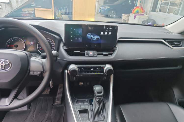 Used Toyota Wildlander 2023 2.0L CVT Two-Wheel Drive Leading Edition Audio And AC Panel