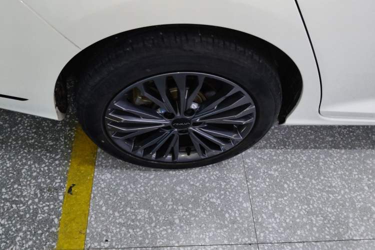 Used Dongfeng Aeolus Yixuan MAX 2021 1.5T Super-Powered Dad Edition
