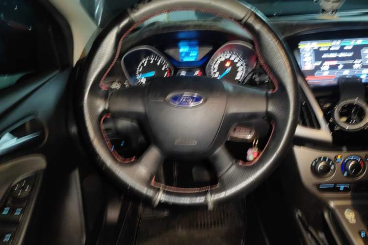 Used Ford Focus 2012 Hatchback 1.6L Automatic Comfort Model
