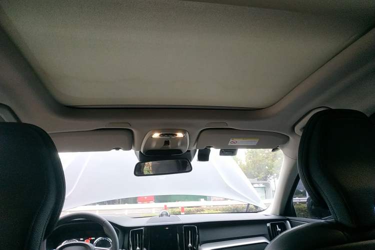 Used Volvo XC60 2019 T5 4x4 Smart Edition China VI Standard
