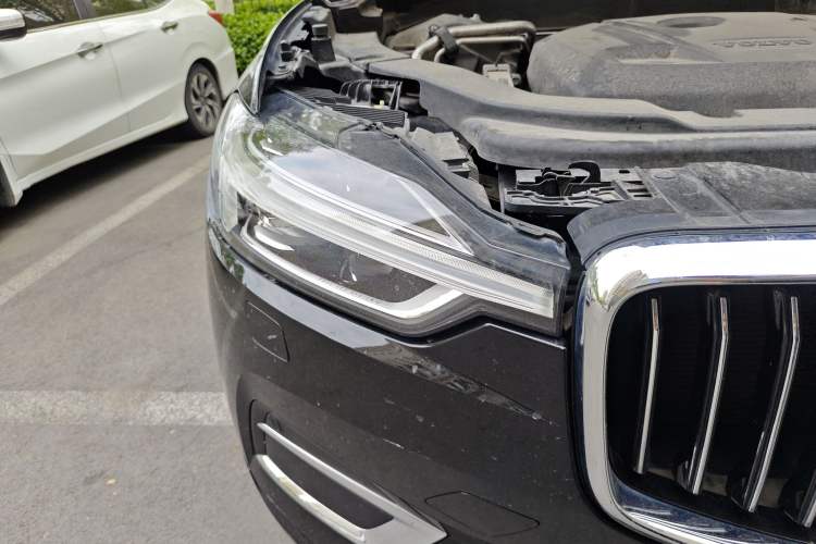 Used Volvo XC60 2018 T5 4x4 Zhiya Luxury Edition Right Front Headlight