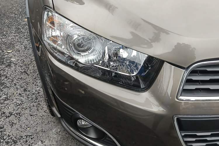 Used Chevrolet Captiva 2015 2.4L 4x4 Flagship Edition 7-Seater