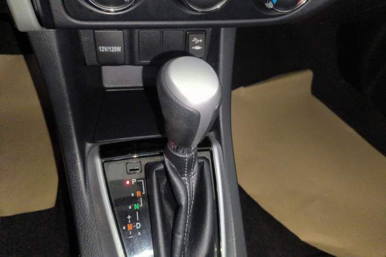 Used Toyota Levin 2017 Revised 185T CVT Elite Edition China V Standard Gear Lever