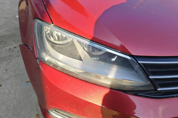 Used Volkswagen Sagitar 2015 230TSI Automatic Comfort Version