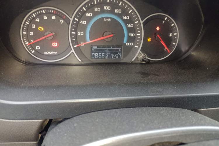 Used Wuling Rongguang V 2018 1.5L Standard Version
