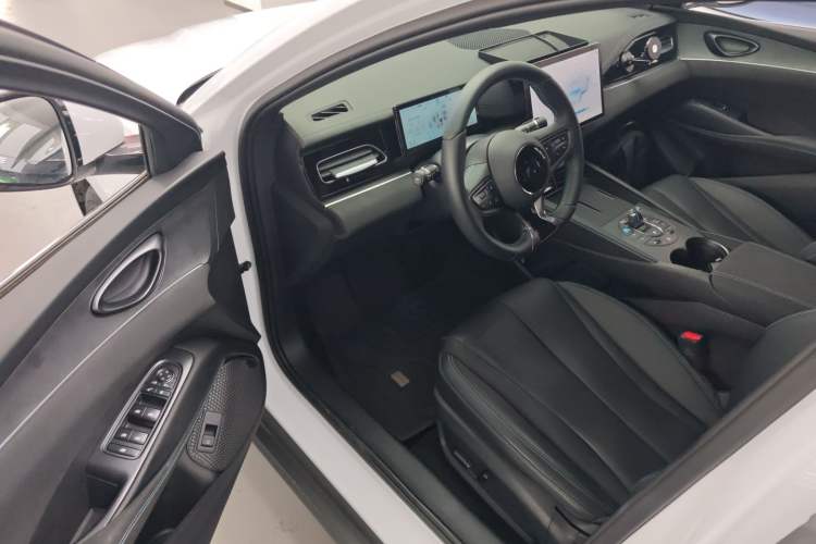 Used BYD Seal 06 New Energy 2025 DM-i Smart Drive 120KM Prestige Model Driver Seat