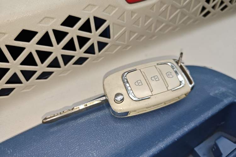 Used Dongfeng Fengon MINIEV 2022 Candy-Style Lollipop Interior 1