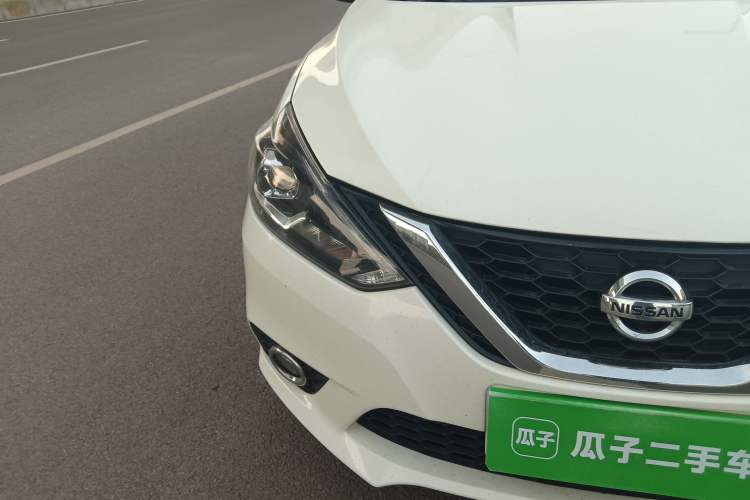 Used Nissan Sylphy 2019 1.6XV CVT Smart Connect Luxury Edition China VI Standard Right Front Headlight
