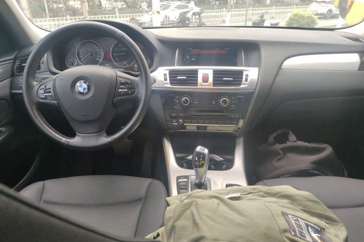 Used BMW X3 2016 sDrive20i
