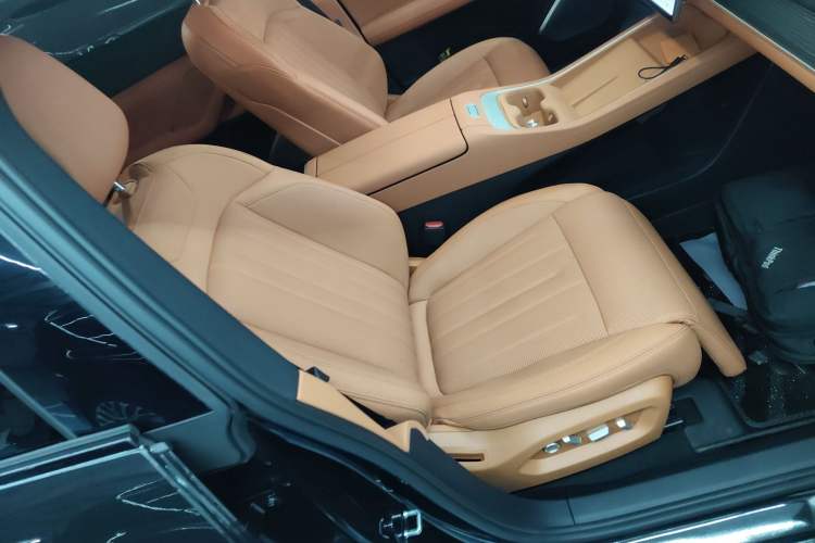 Used ONVO L60 2024 60 kWh Rear-Drive Version