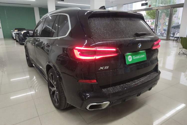 Used BMW X5 2022 Restyled xDrive 40Li M Sport Package Rear Left 45 Deg