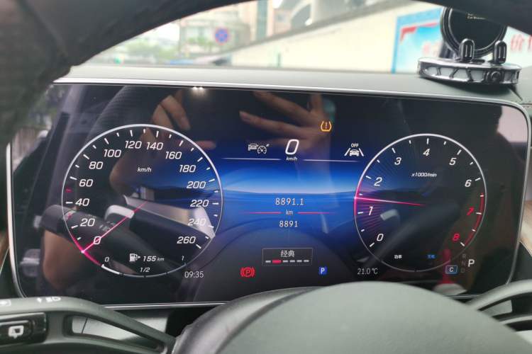 Used Mercedes-Benz GLC 2025 GLC 300 L 4MATIC Dynamic Model 5 Seats Instrument Cluster