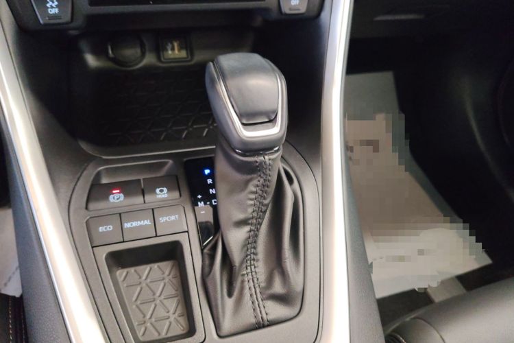 Used Toyota Wildlander 2023 2.0L CVT Two-Wheel Drive Luxury PLUS Edition Gear Lever