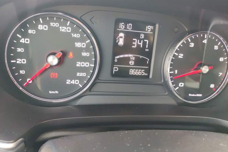 Used MG HS 2019 20T Automatic Two-Wheel Drive Luxury Edition China VI Standard