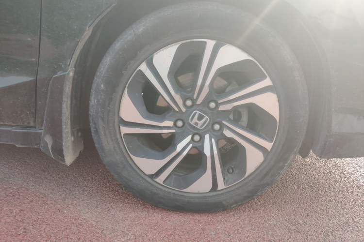 Used Honda Crider 2016 1.8L CVT Comfort Version Right Front Wheel Hub