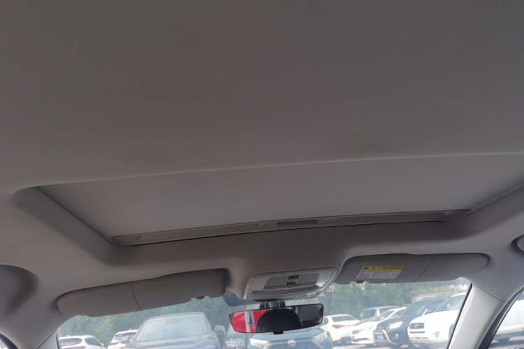 Used Roewe i5 2021 1.5L CVT Diamond Edition Headliner