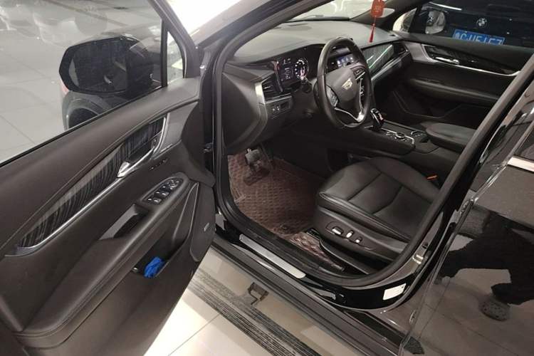 Used Cadillac XT6 2022 2.0T Six-Seater Four-Wheel Drive Luxury Version