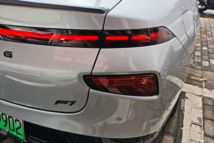 Used XPeng P7 2022 625E Exterior 3