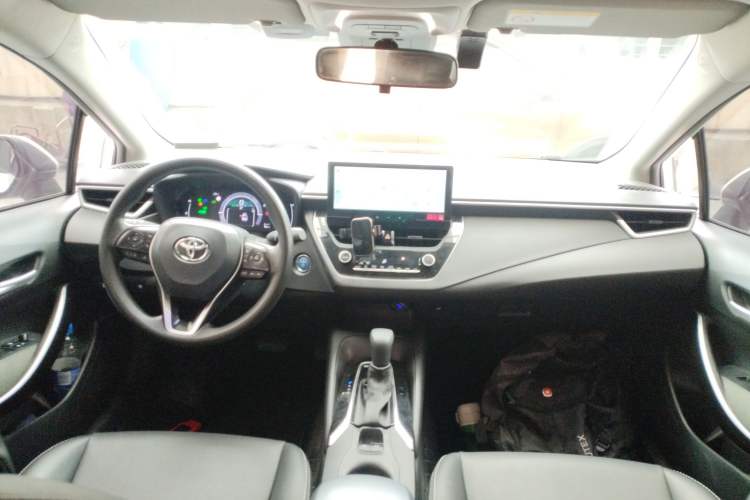 Used Toyota Corolla 2023 1.8L Smart Electric Hybrid Dual-Motor Pioneer Edition Center Console