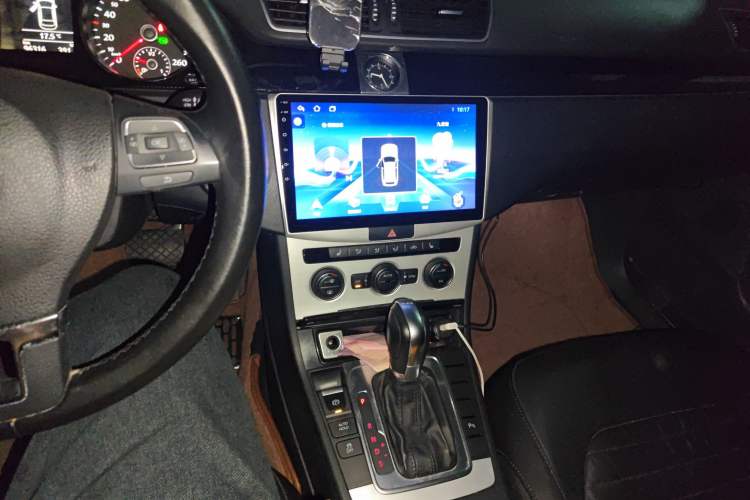 Used Volkswagen Magotan 2013 2.0 TSI Luxury Model Audio And AC Panel