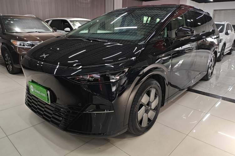 Used XPeng X9 2024 610 Long-Range Pro