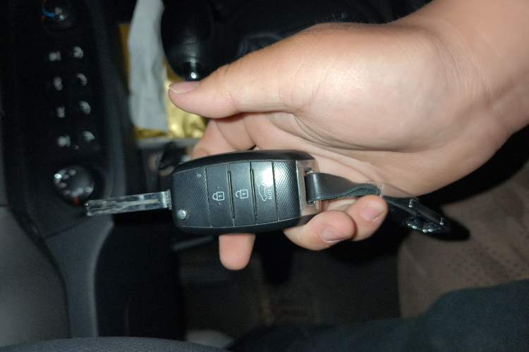 Used Kia Sportage R 2015 2.0L Automatic Two-Wheel Drive GL Vehicle Key