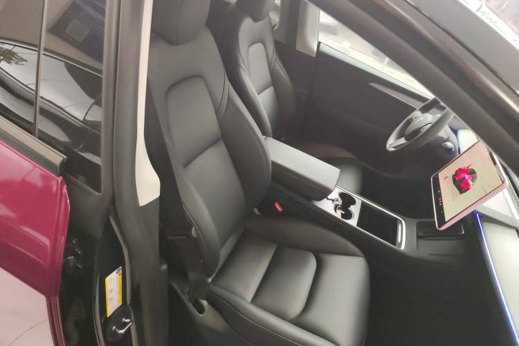 Used Tesla Model Y 2024 Rear-Wheel-Drive Version Right Front Seat