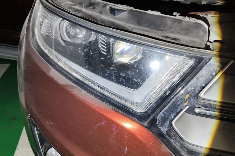 Used Ford Edge 2015 2.0T GTDi Two-Wheel-Drive High-Line Version