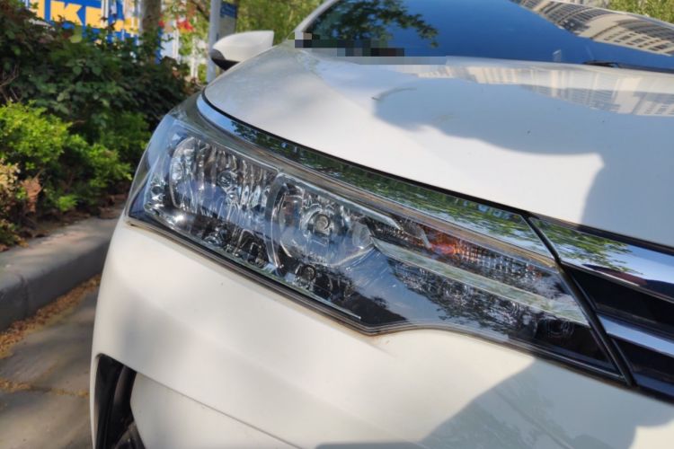 Used Toyota Corolla 2017 Revised Version 1.2T S-CVT GL Right Front Headlight