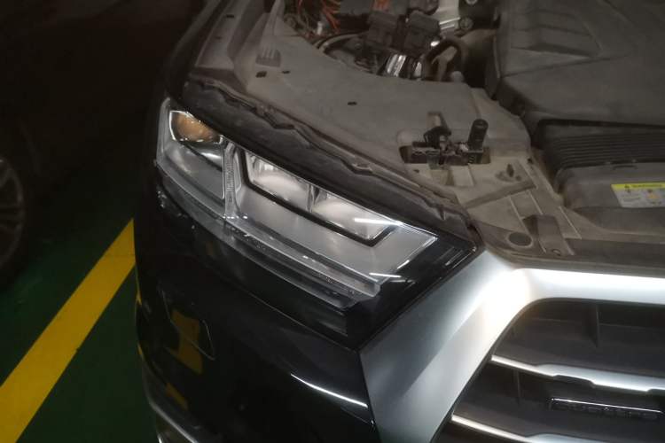 Used Audi Q7 2018 45 TFSI Technology Edition Right Front Headlight