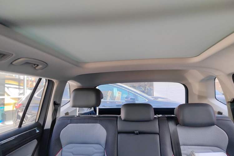 Used Volkswagen Tiguan L New Energy 2022 430 PHEV Plug-in Hybrid Flagship Edition Headliner