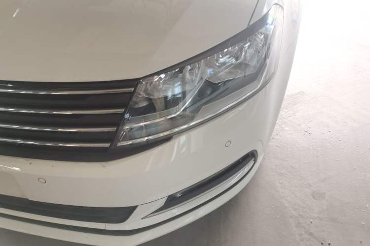 Used Volkswagen Gran Lavida 2017 180TSI DSG Comfort Edition Left Front Headlight